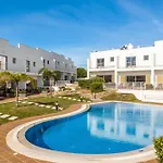 Dk Residences *
